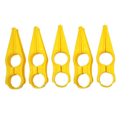 Acessórios para aviários de plástico Gancho para cano de água para bebedouro de mamilo para frangos de corte